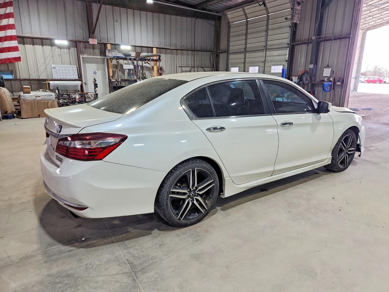 2017 Honda Accord Sport Special Edition - Фото 3