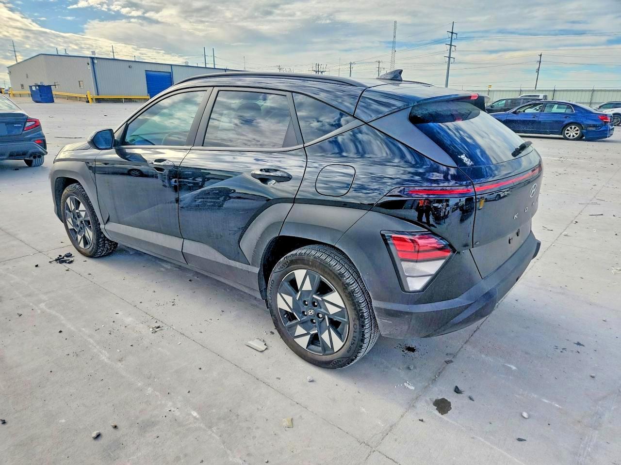 2025 Hyundai Kona Sel - Image 2