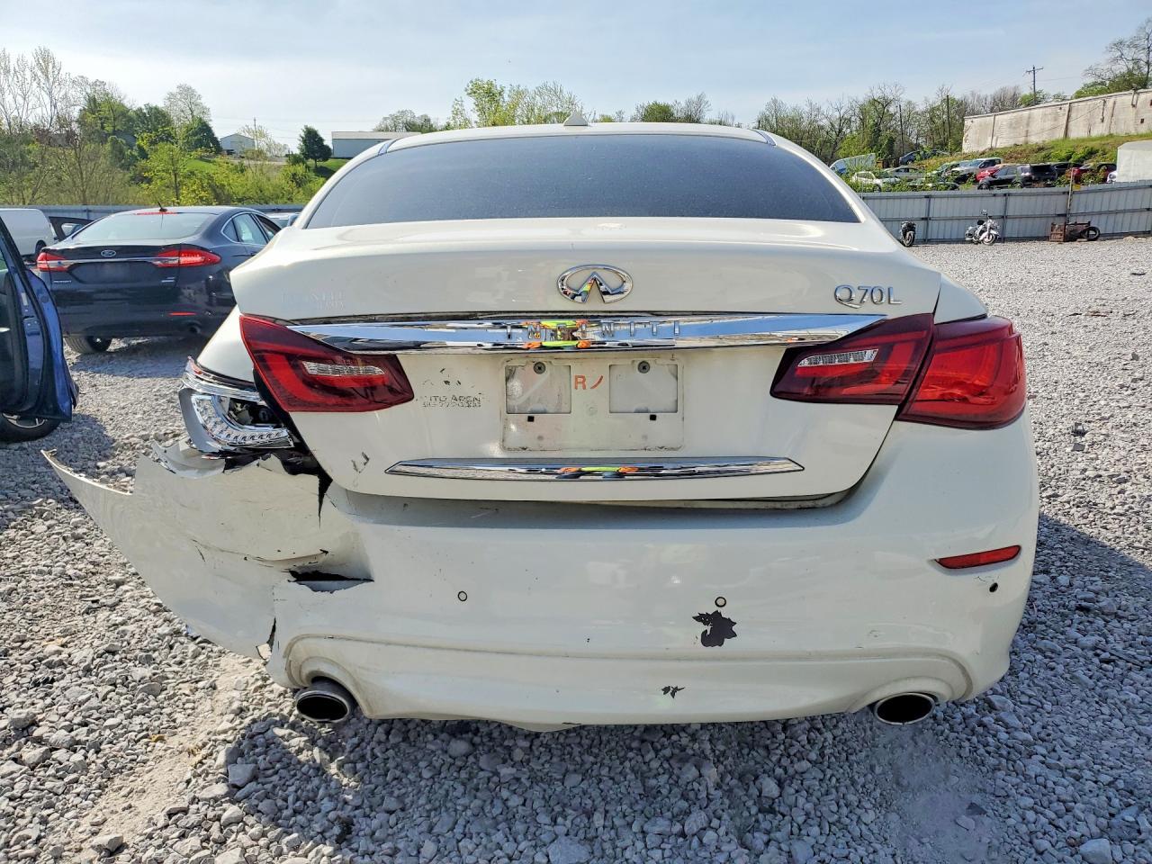 2015 Infiniti Q70L 3.7 - Фото 6