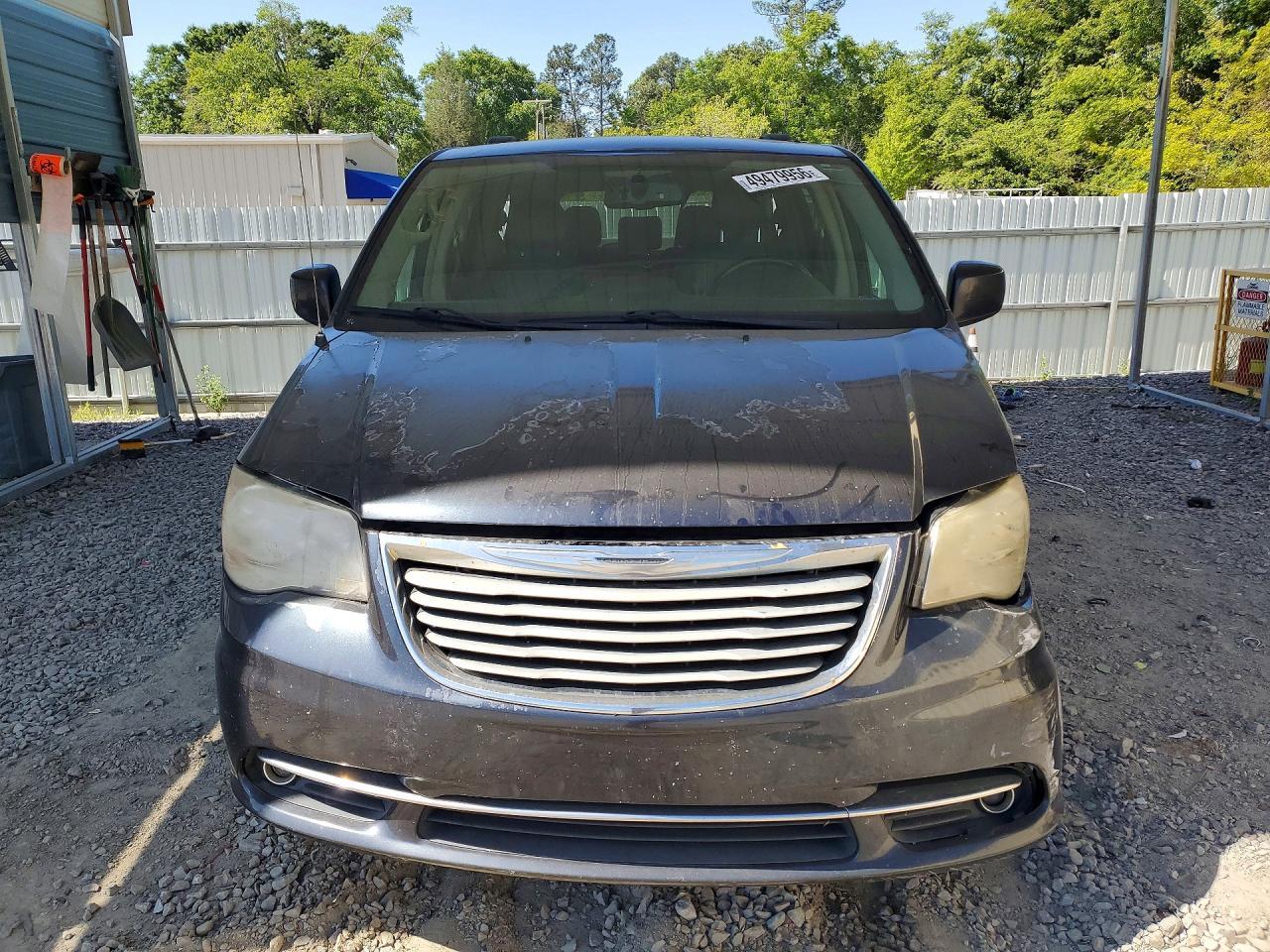 2013 Chrysler Town & Country Touring - Фото 5
