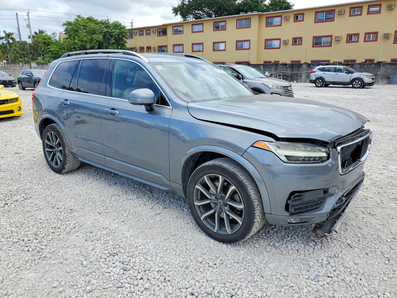 2017 Volvo Xc90 T6 - Image 4