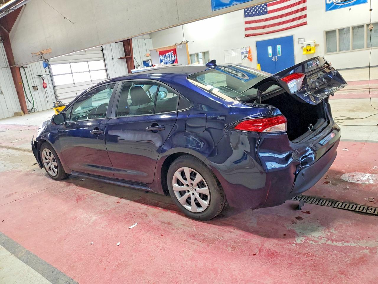 2023 Toyota Corolla Le - Image 2