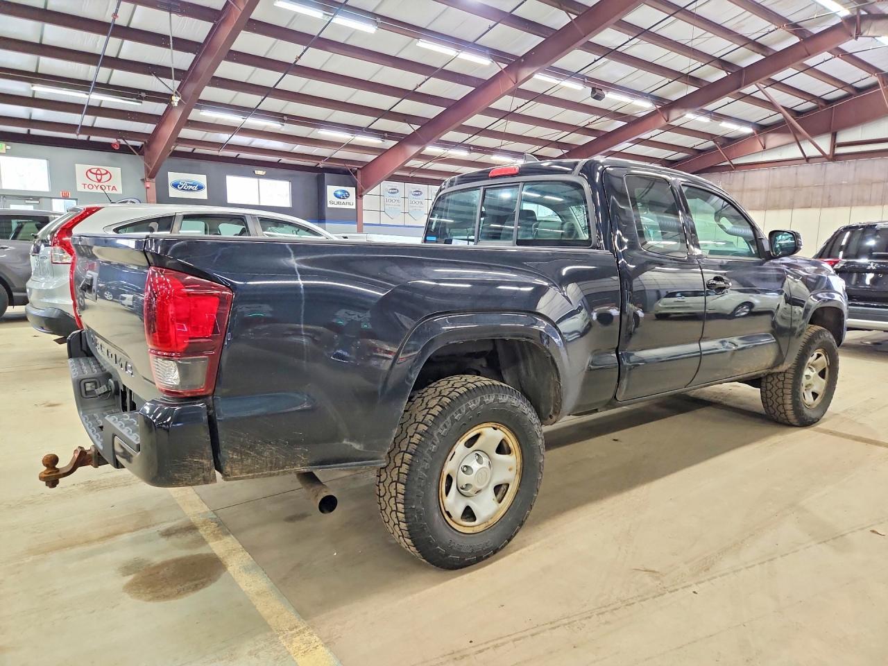 2018 Toyota Tacoma Sr - Фото 3