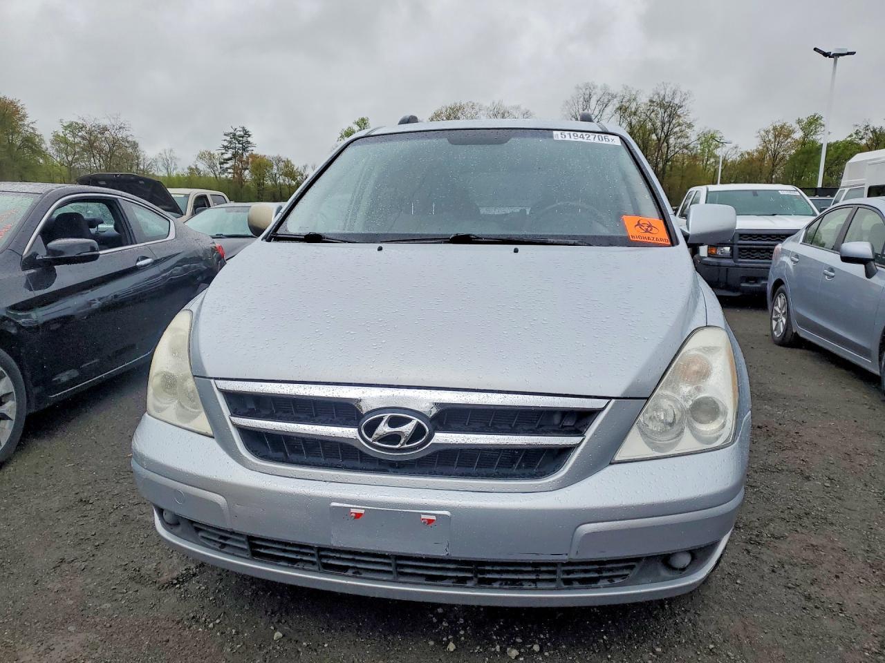 2008 Hyundai Entourage Gls - Image 5