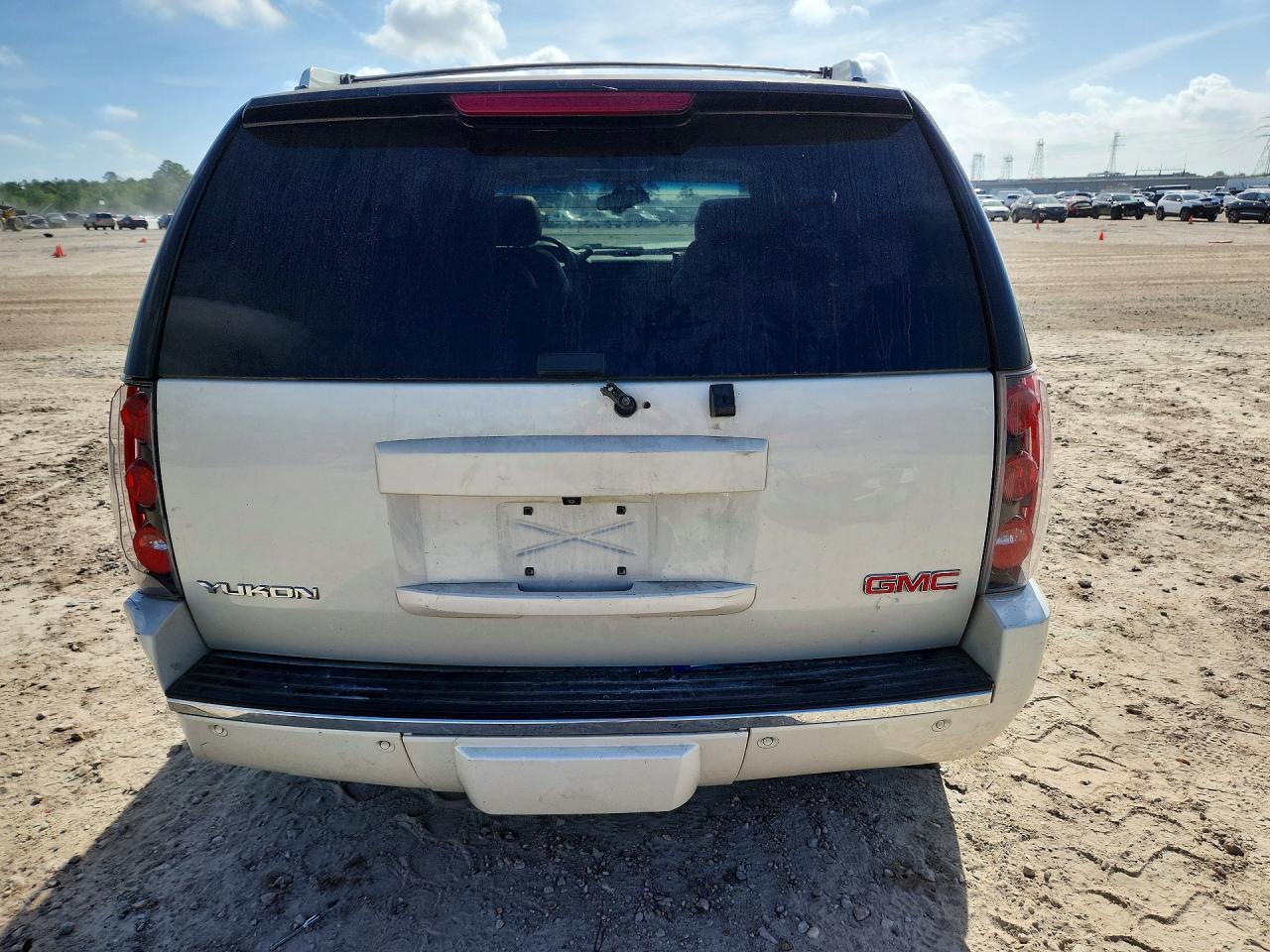 2014 GMC Yukon Denali - Фото 6