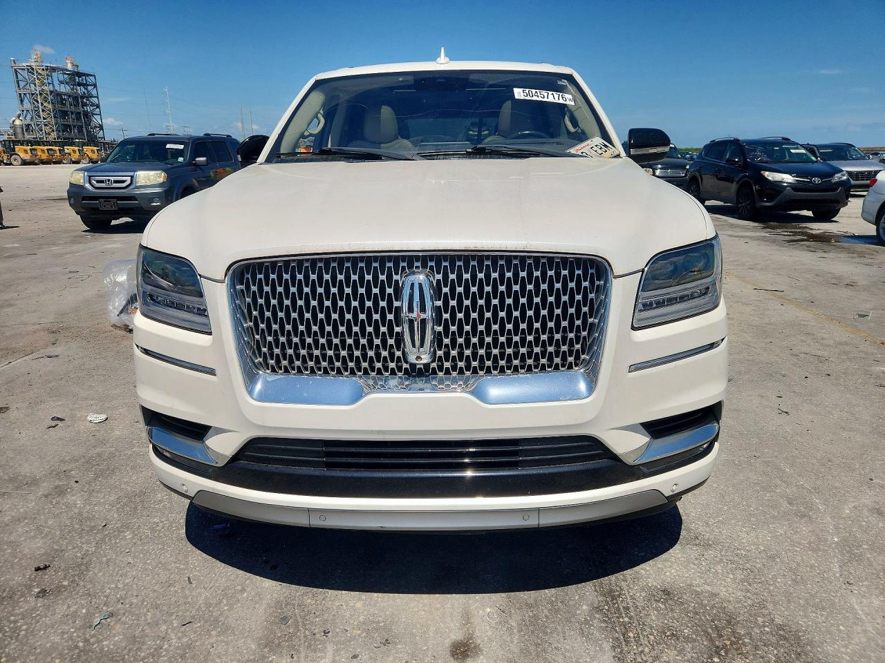 2019 Lincoln Navigator Select - Image 5