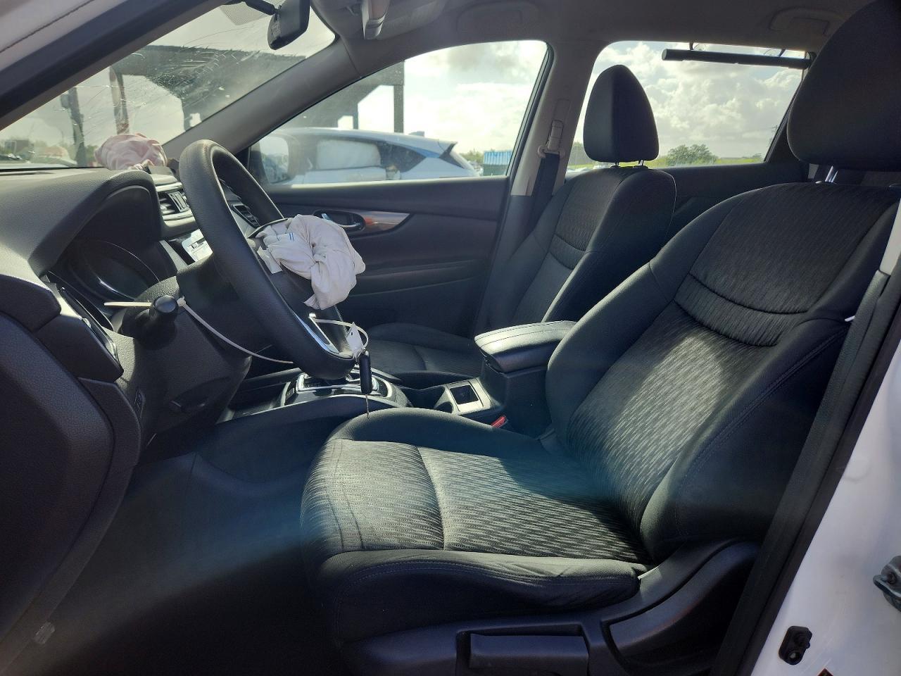 2017 Nissan Rogue S - Фото 7
