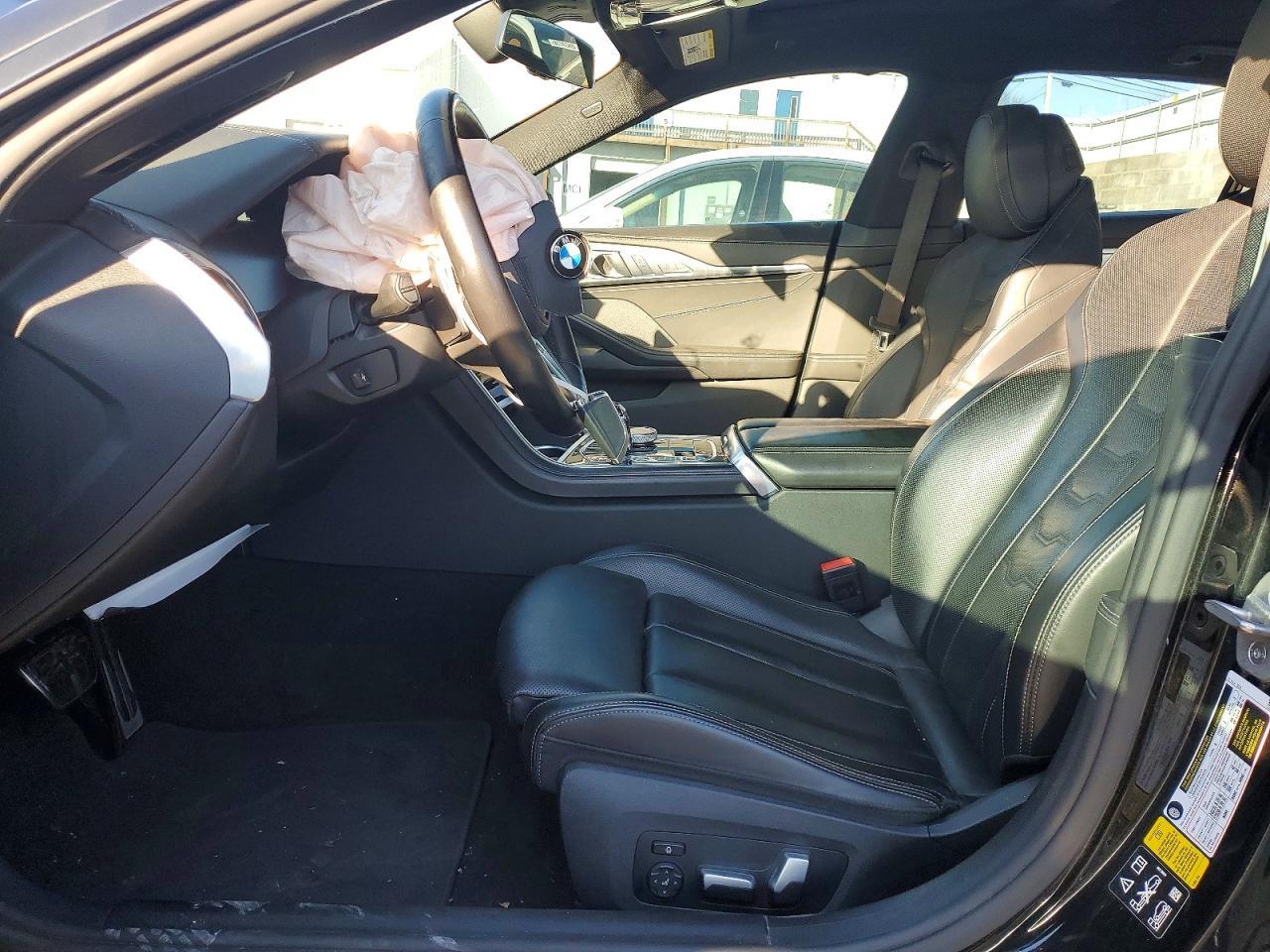 2022 BMW M850Xi - Фото 7