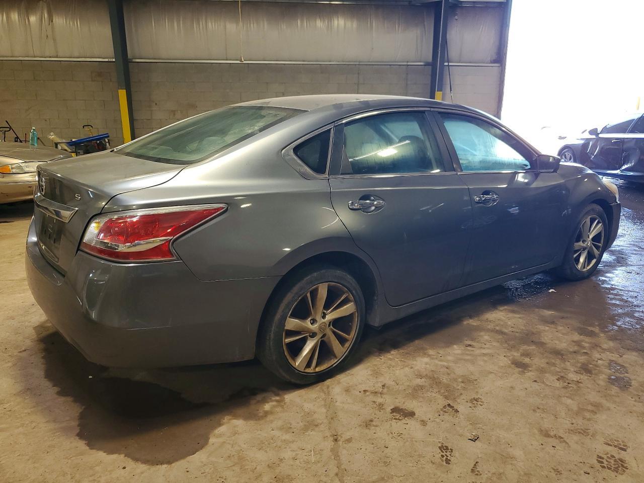 2015 Nissan Altima 2.5 S - Фото 3