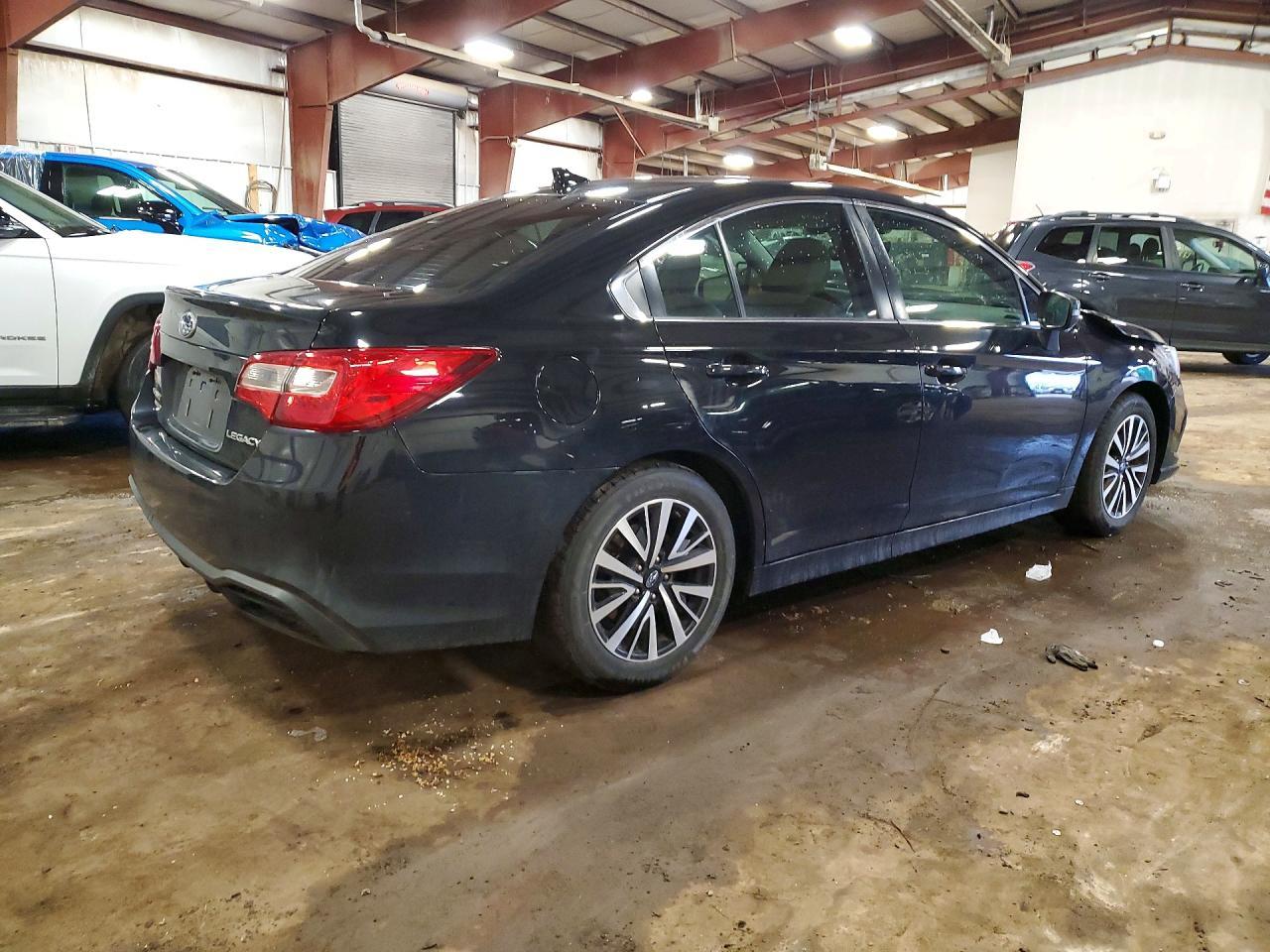 2018 Subaru Legacy 2.5I Premium - Фото 3