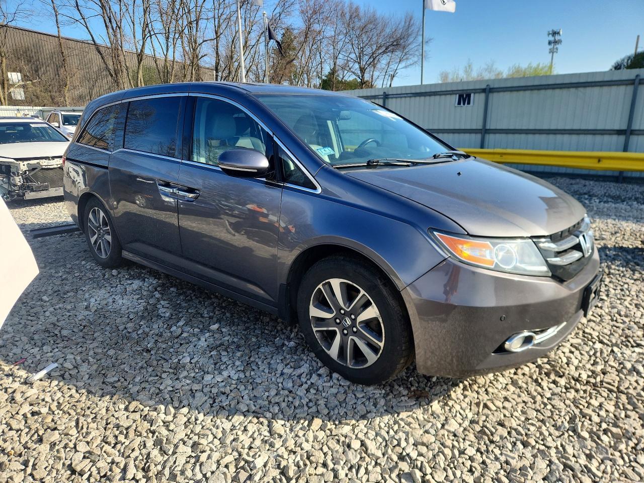 2014 Honda Odyssey Touring - Фото 4