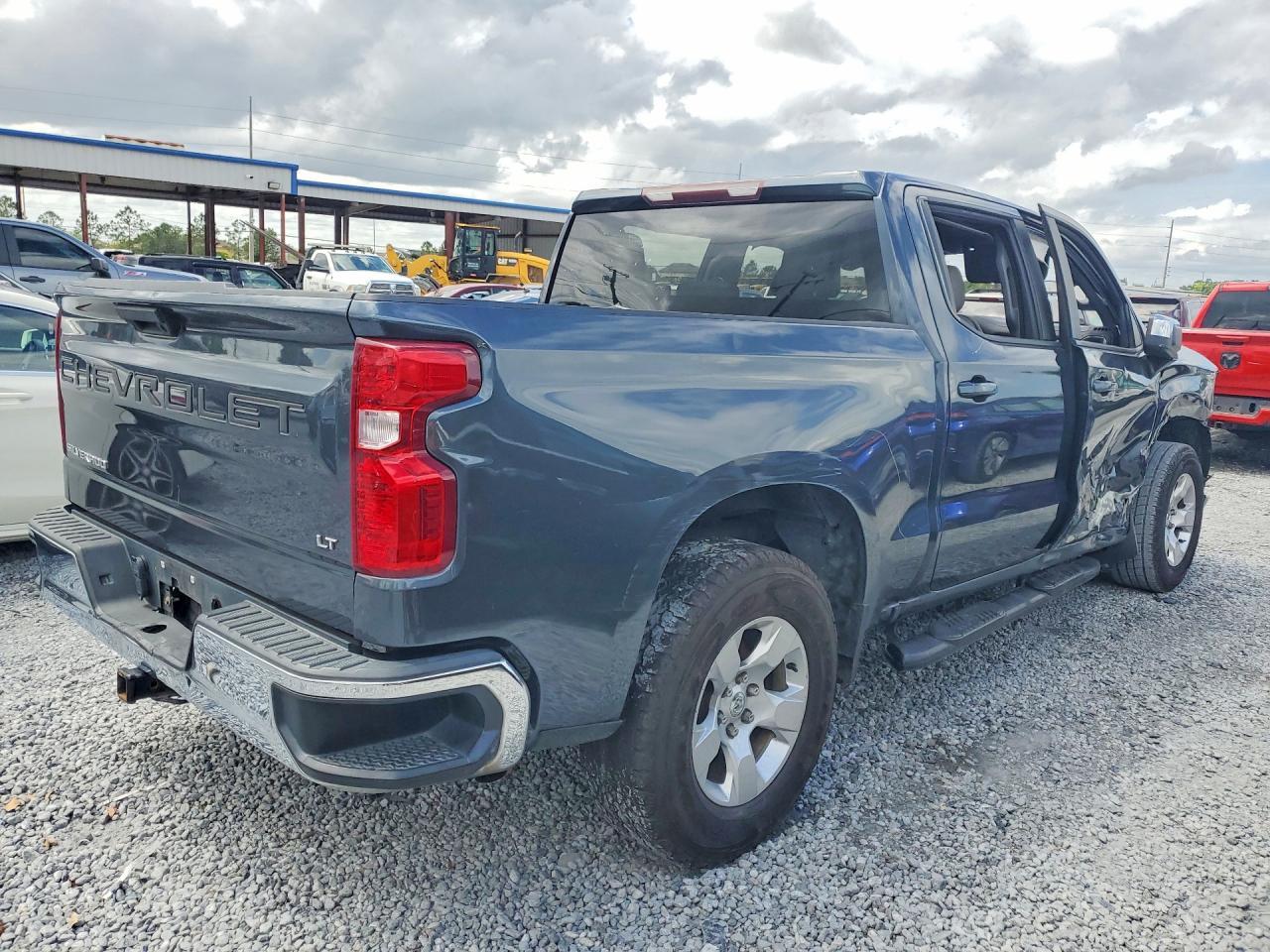 2020 Chevrolet Silverado C1500 Lt - Image 3