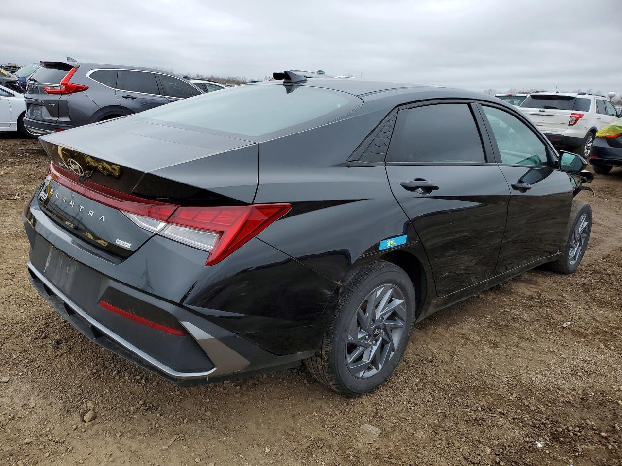 2024 Hyundai Elantra Hybrid Blue - Фото 3