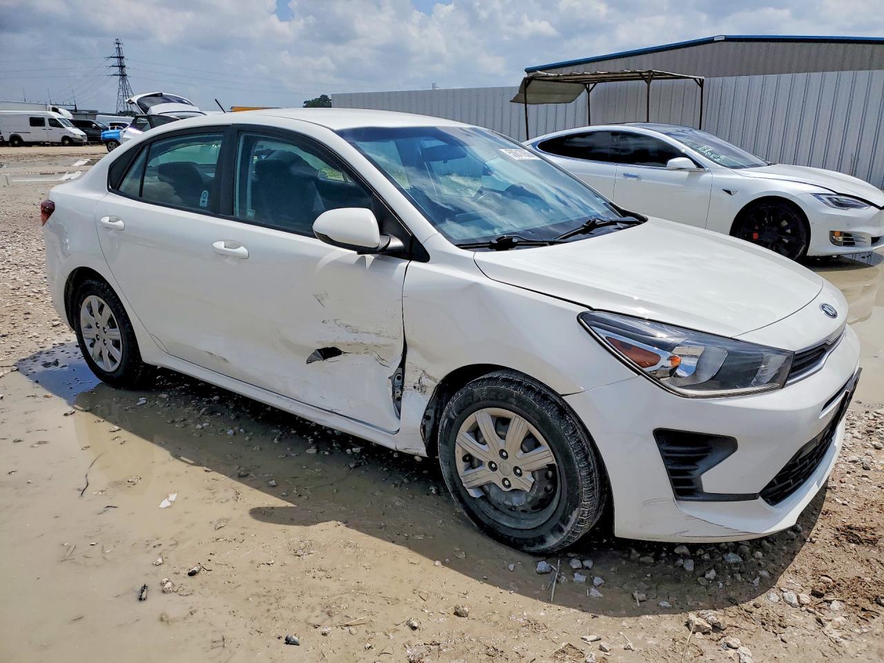 2021 Kia Rio S - Фото 4
