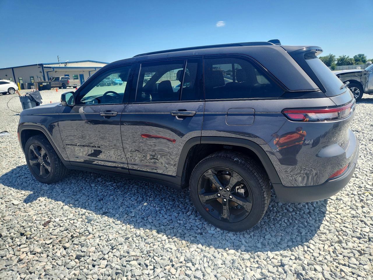 2024 Jeep Grand Cherokee Limit - Image 2