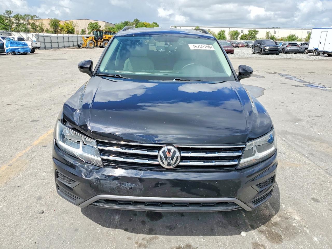 2021 Volkswagen Tiguan S - Фото 5