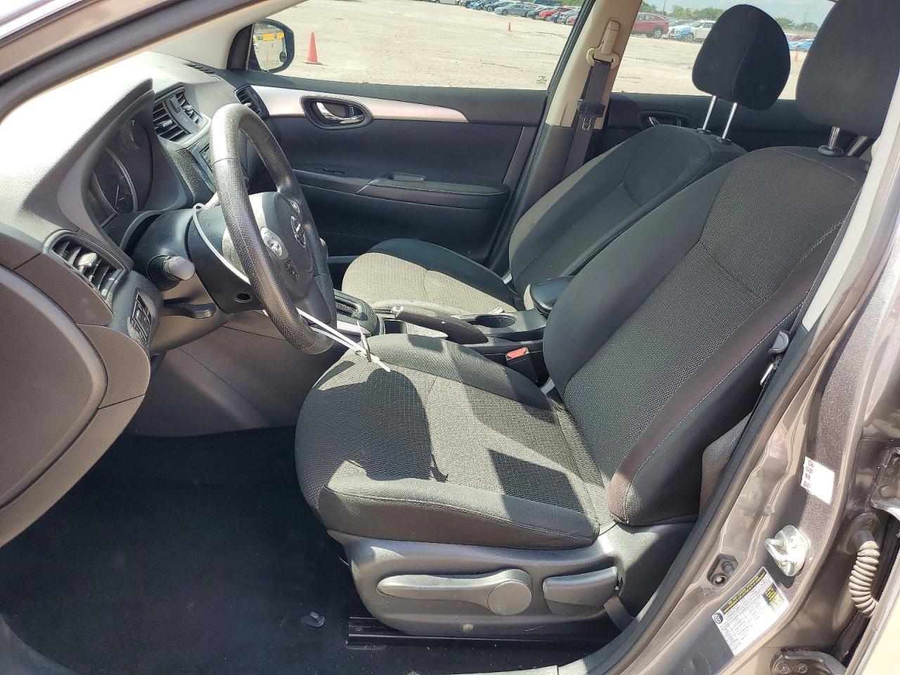 2019 Nissan Sentra S - Фото 7