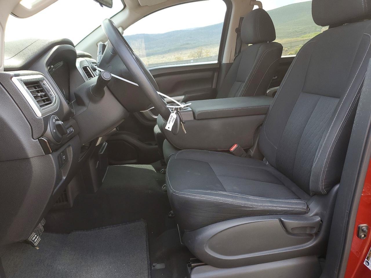 2019 Nissan Titan Sv - Фото 7