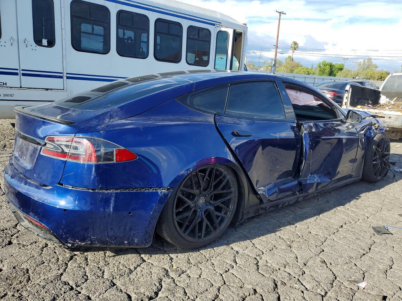 2021 Tesla Model S - Image 3