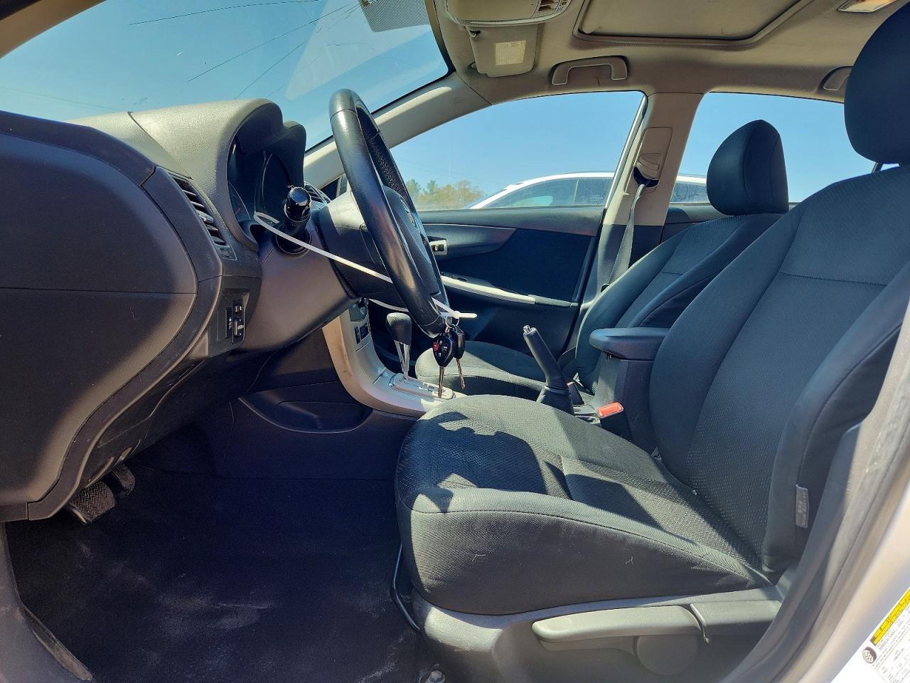 2010 Toyota Corolla S - Фото 7
