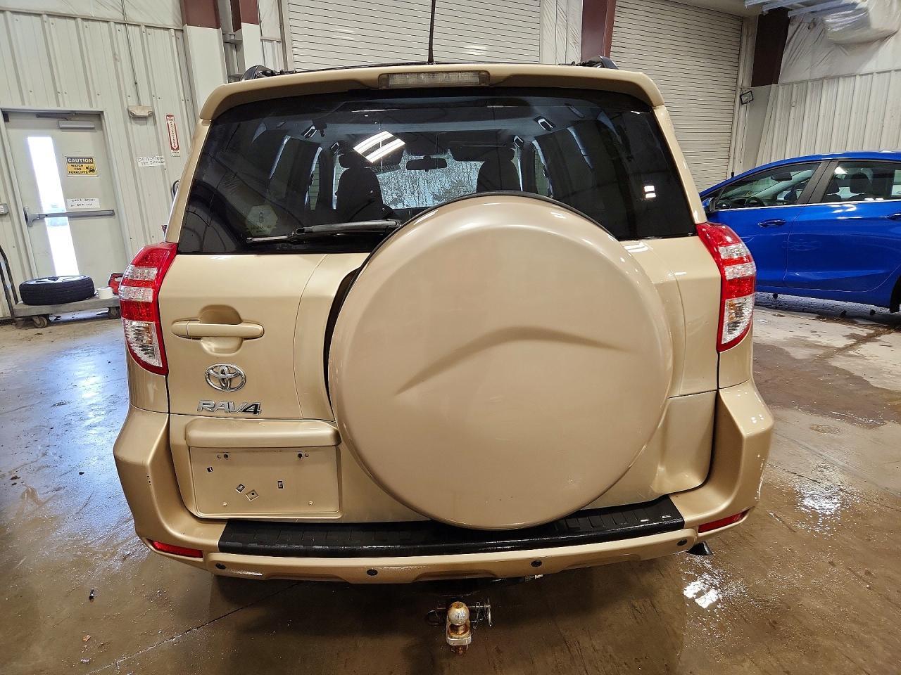 2011 Toyota Rav4 Base - Фото 6