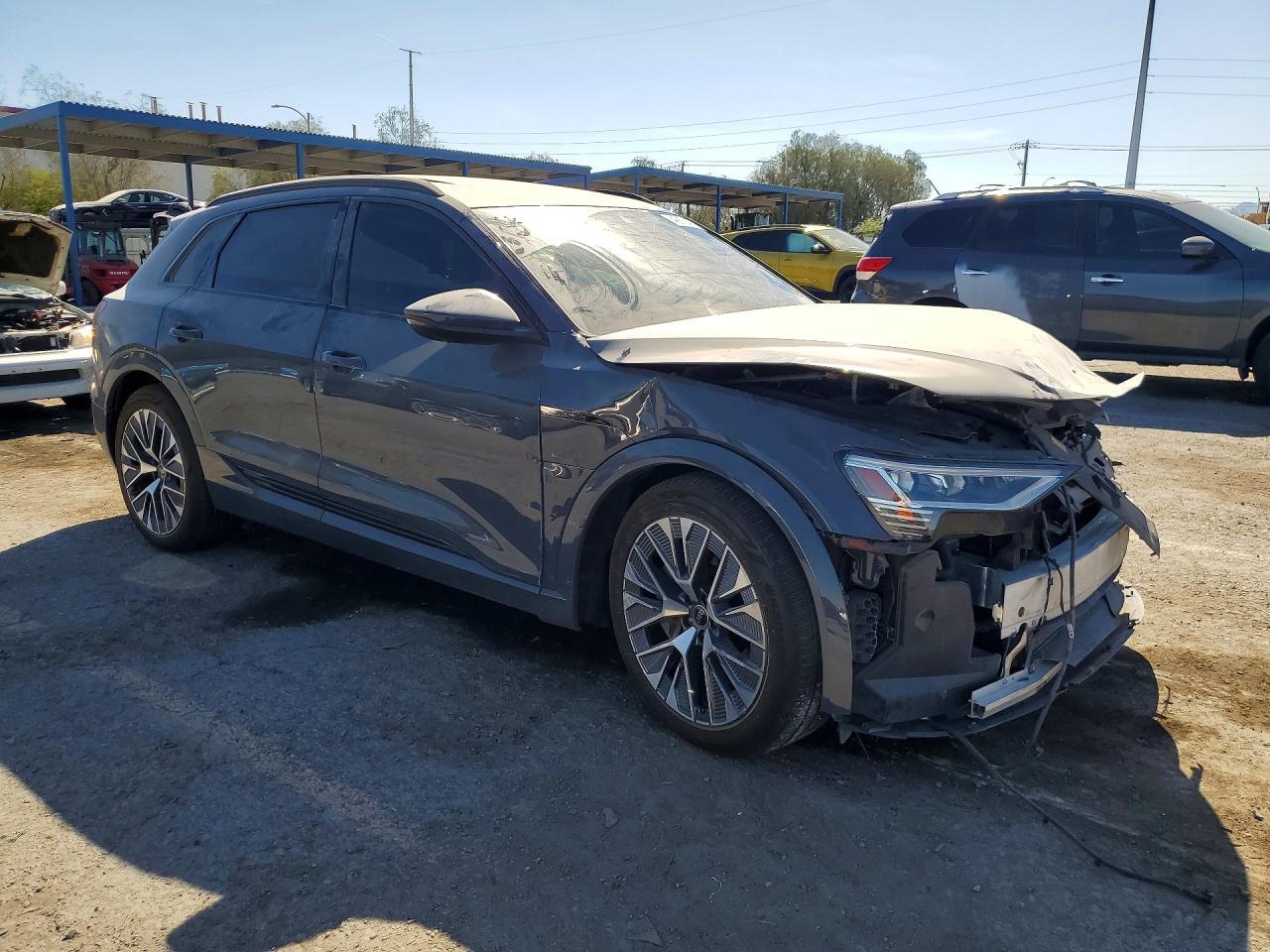 2024 Audi Q8 E-Tron - Фото 4