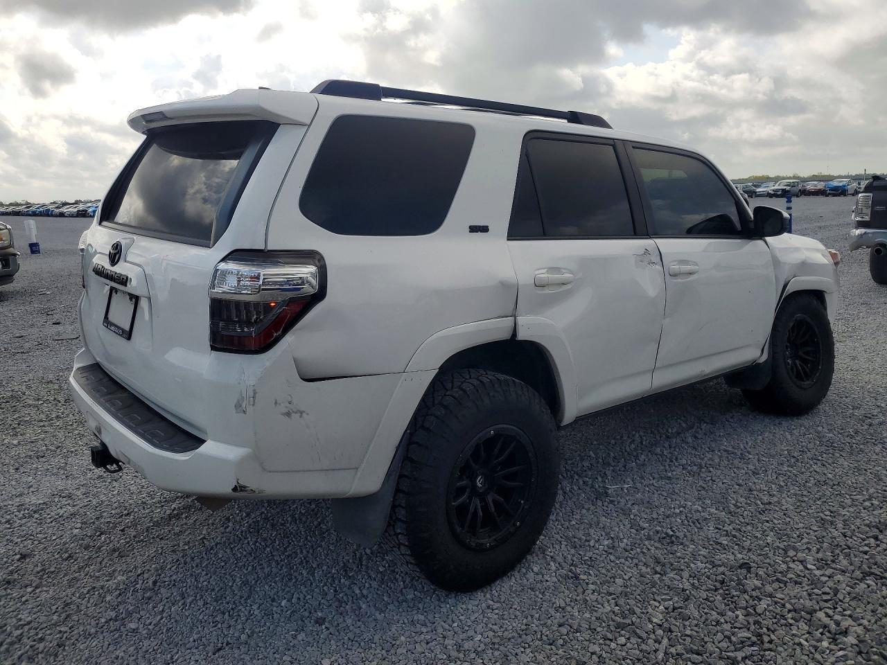 2018 Toyota 4Runner Sr5 - Фото 3