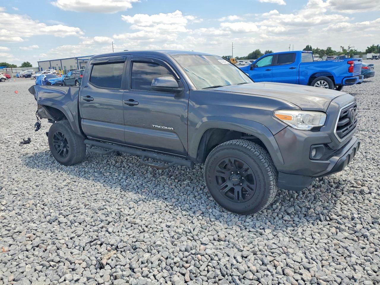 2020 Toyota Tacoma Sr5 V6 - Image 4