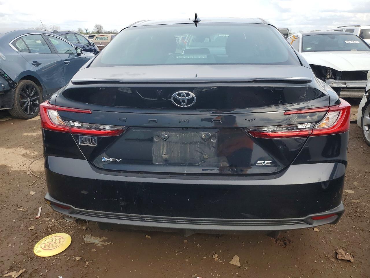 2025 Toyota Camry Se - Фото 6