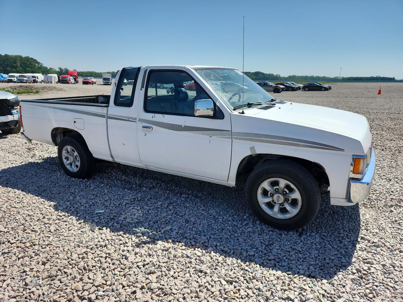 1997 Nissan Truck Xe - Фото 4