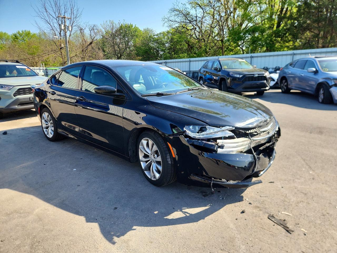 2015 Chrysler 200 S - Фото 4