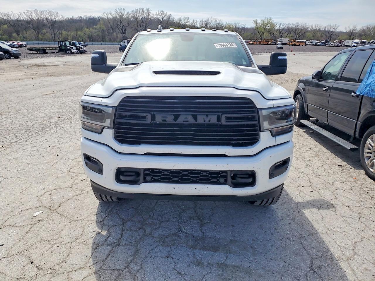 2024 Ram 3500 Laramie - Фото 5
