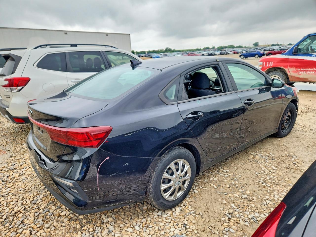 2020 Kia Forte Fe - Image 3