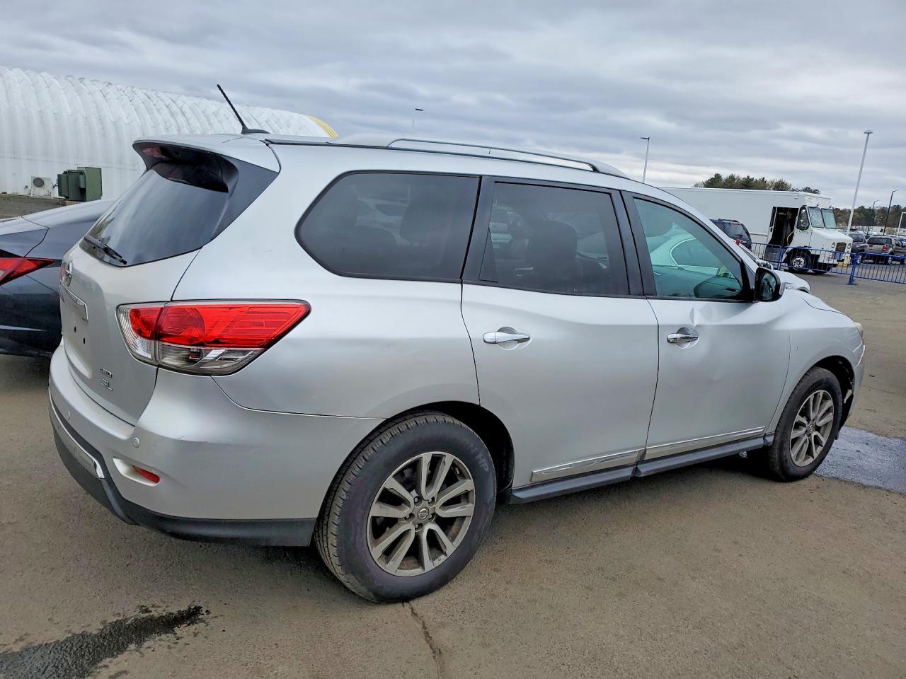 2014 Nissan Pathfinder Sv - Фото 3