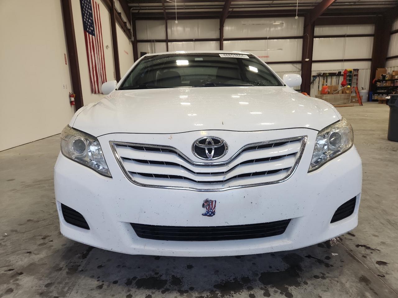 2011 Toyota Camry Le - Фото 5