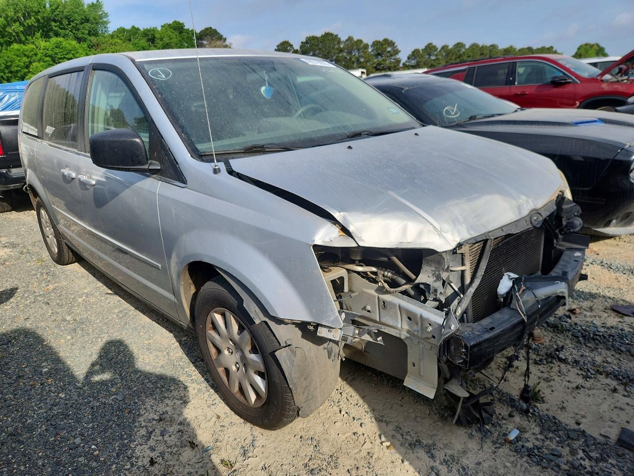 2009 Chrysler Town & Country Lx - Image 4