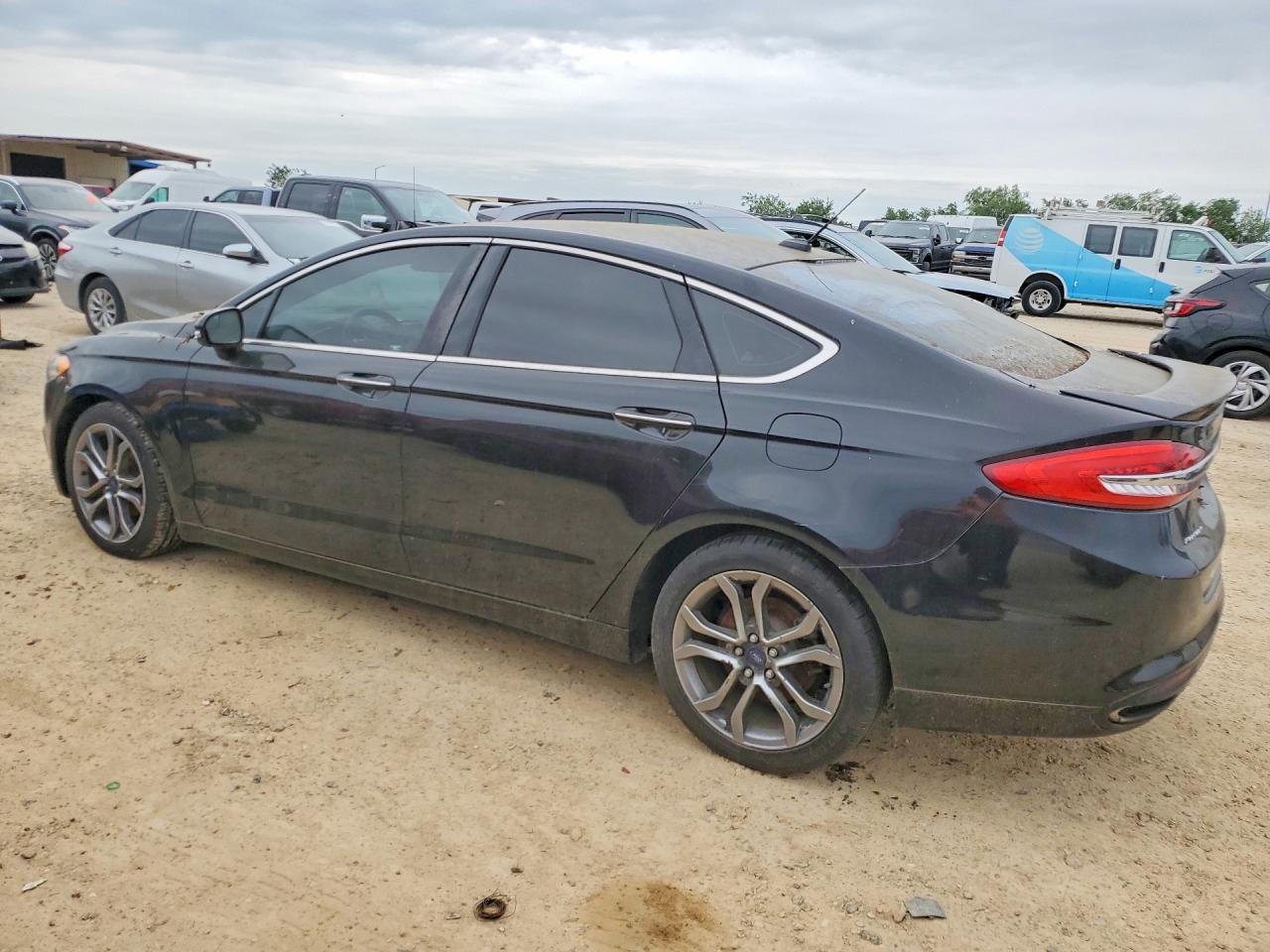 2017 Ford Fusion Titanium - Фото 2