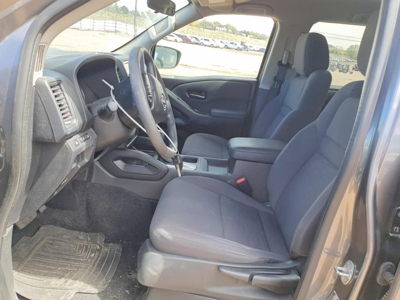 2022 Nissan Frontier S - Image 7