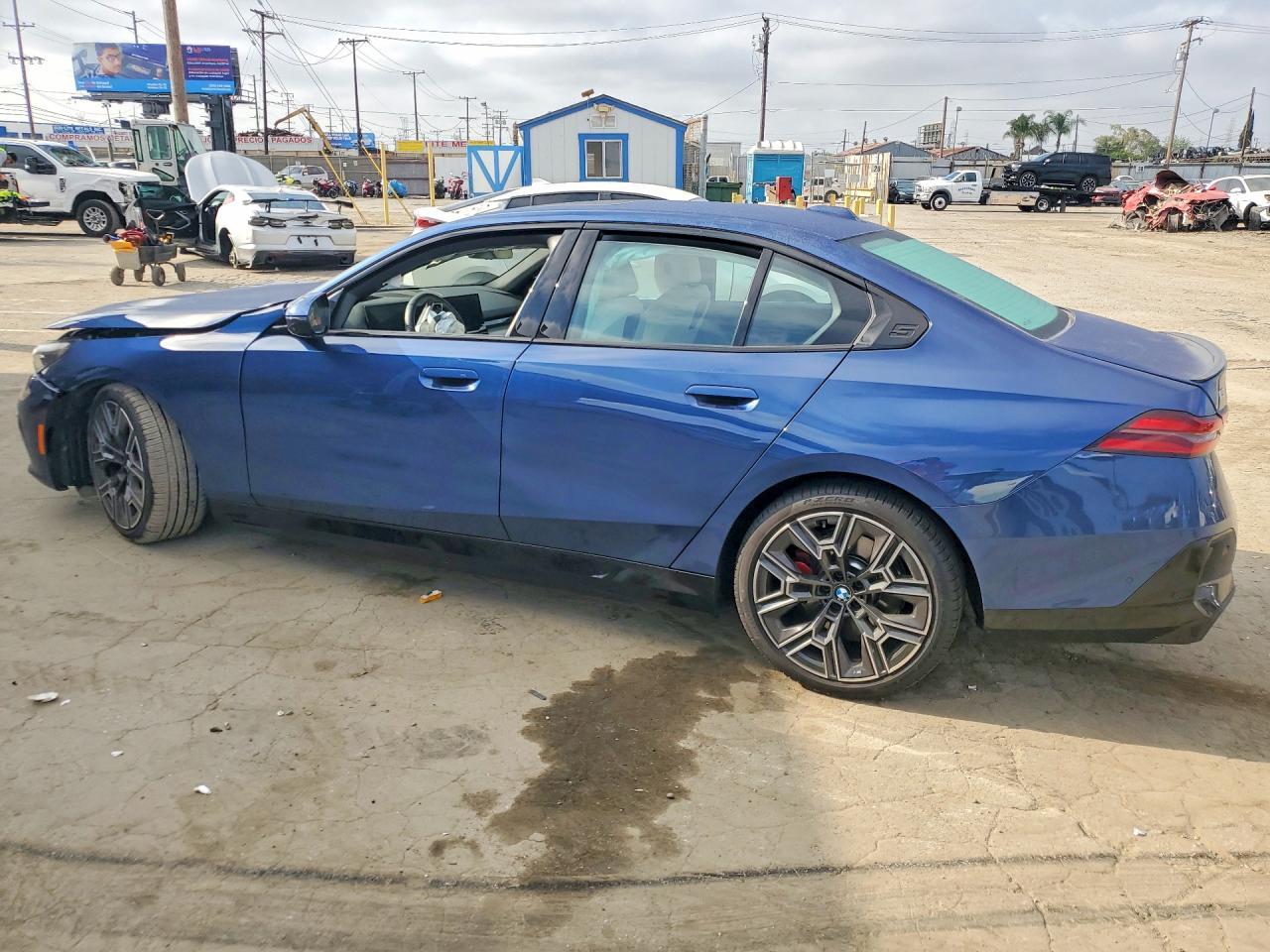 2026 BMW I5 Edrive 40 - Фото 2