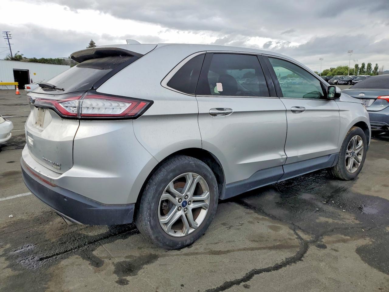 2017 Ford Edge Titanium - Фото 3