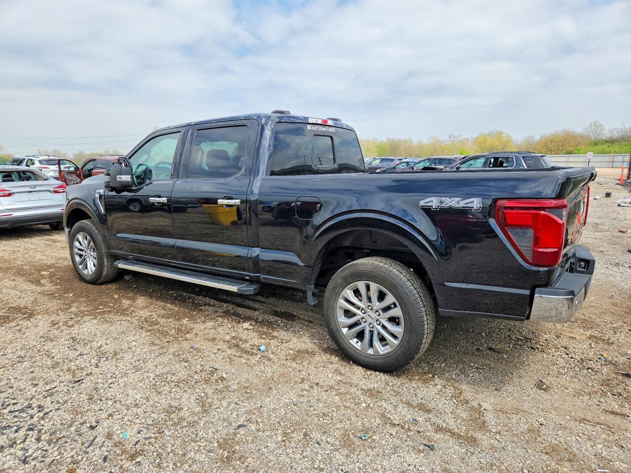 2024 Ford F150 Xlt - Фото 2