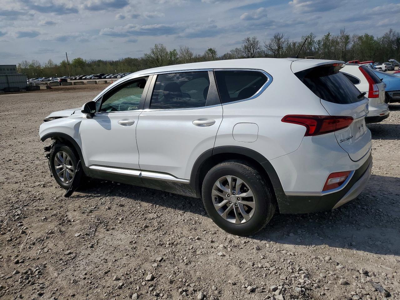 2019 Hyundai Santa Fe Se - Фото 2