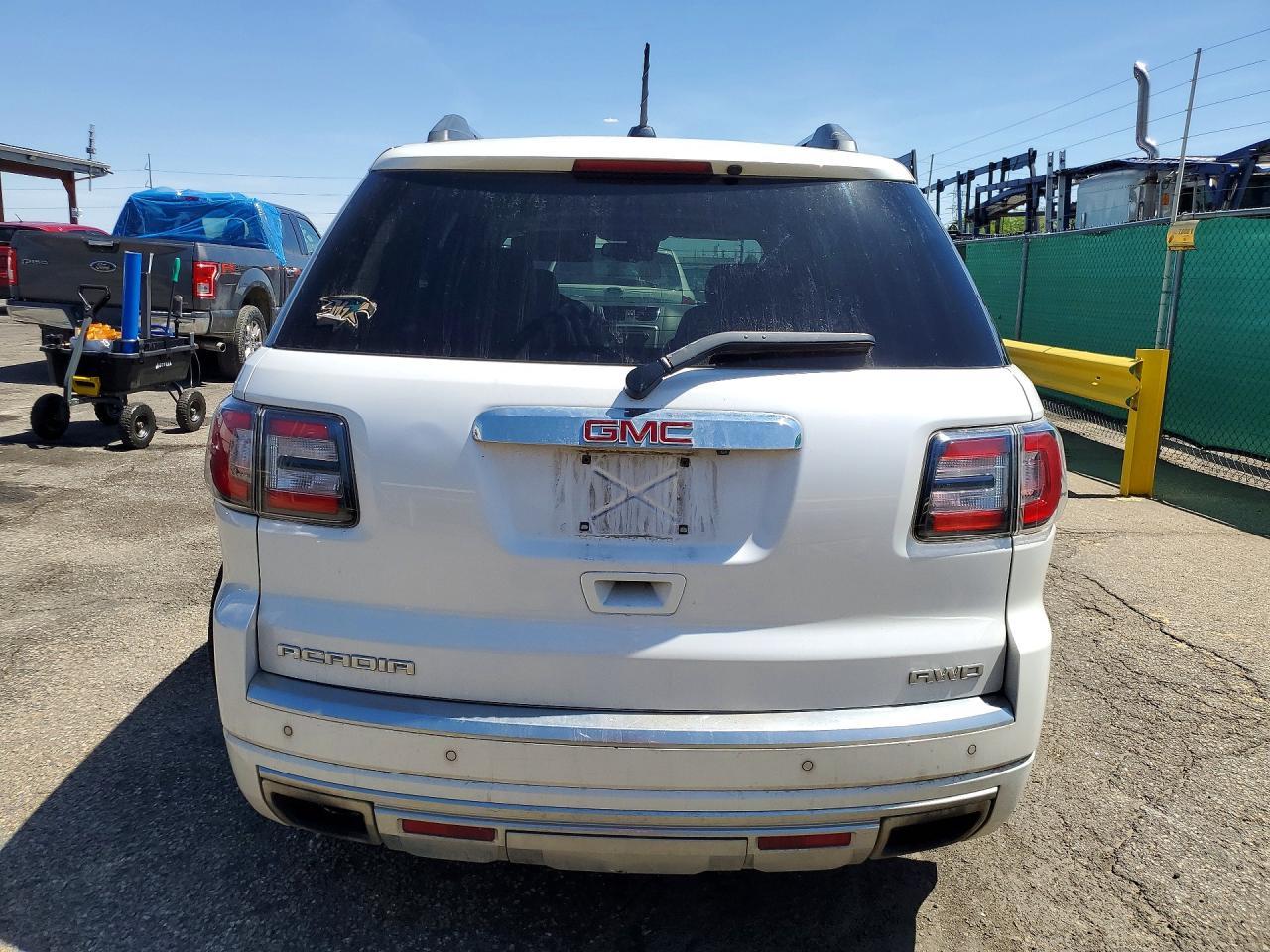 2016 GMC Acadia Denali - Image 6