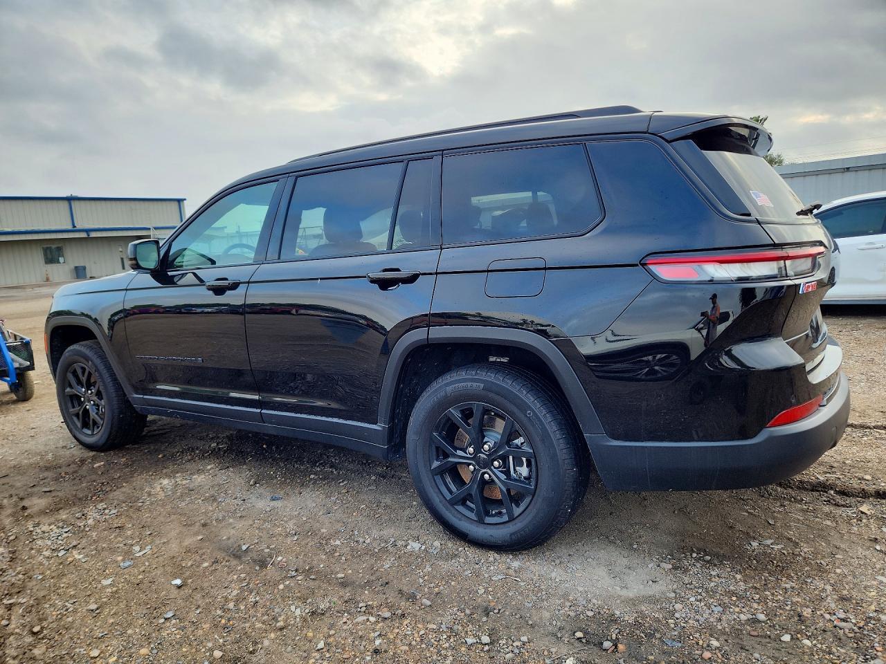 2025 Jeep Grand Cherokee L Laredo - Фото 2
