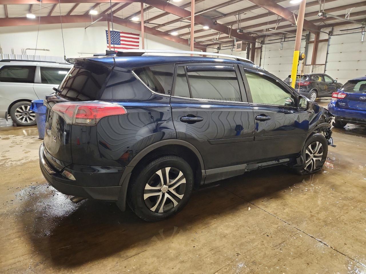 2017 Toyota Rav4 Le - Image 3