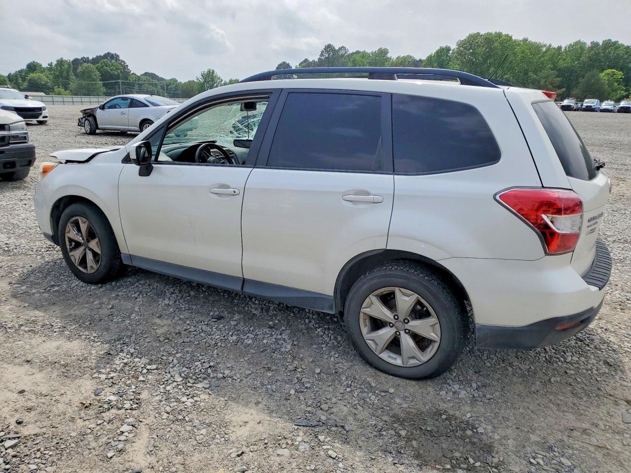 2015 Subaru Forester 2.5I Premium - Фото 2