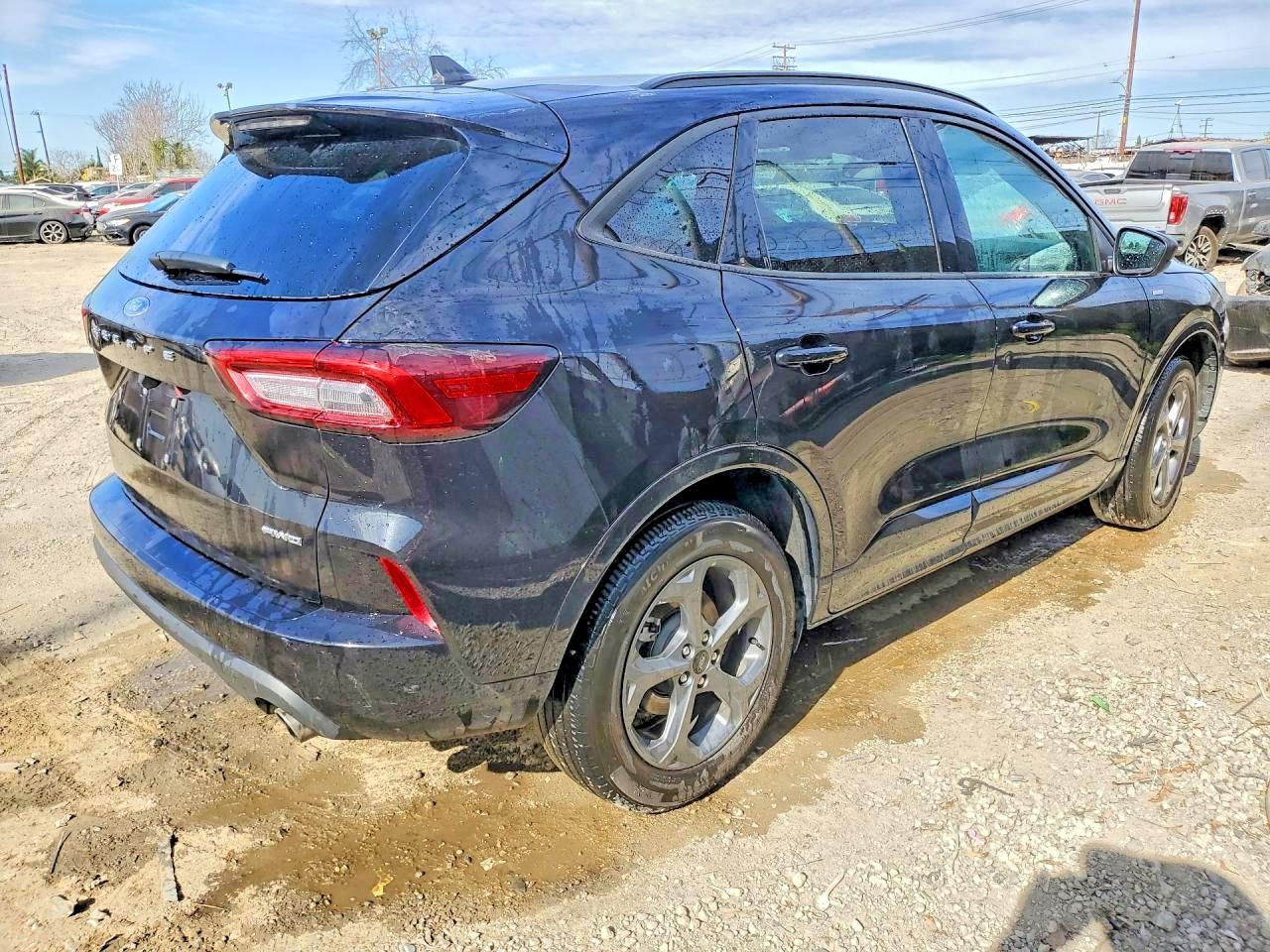 2024 Ford Escape St Line - Фото 3