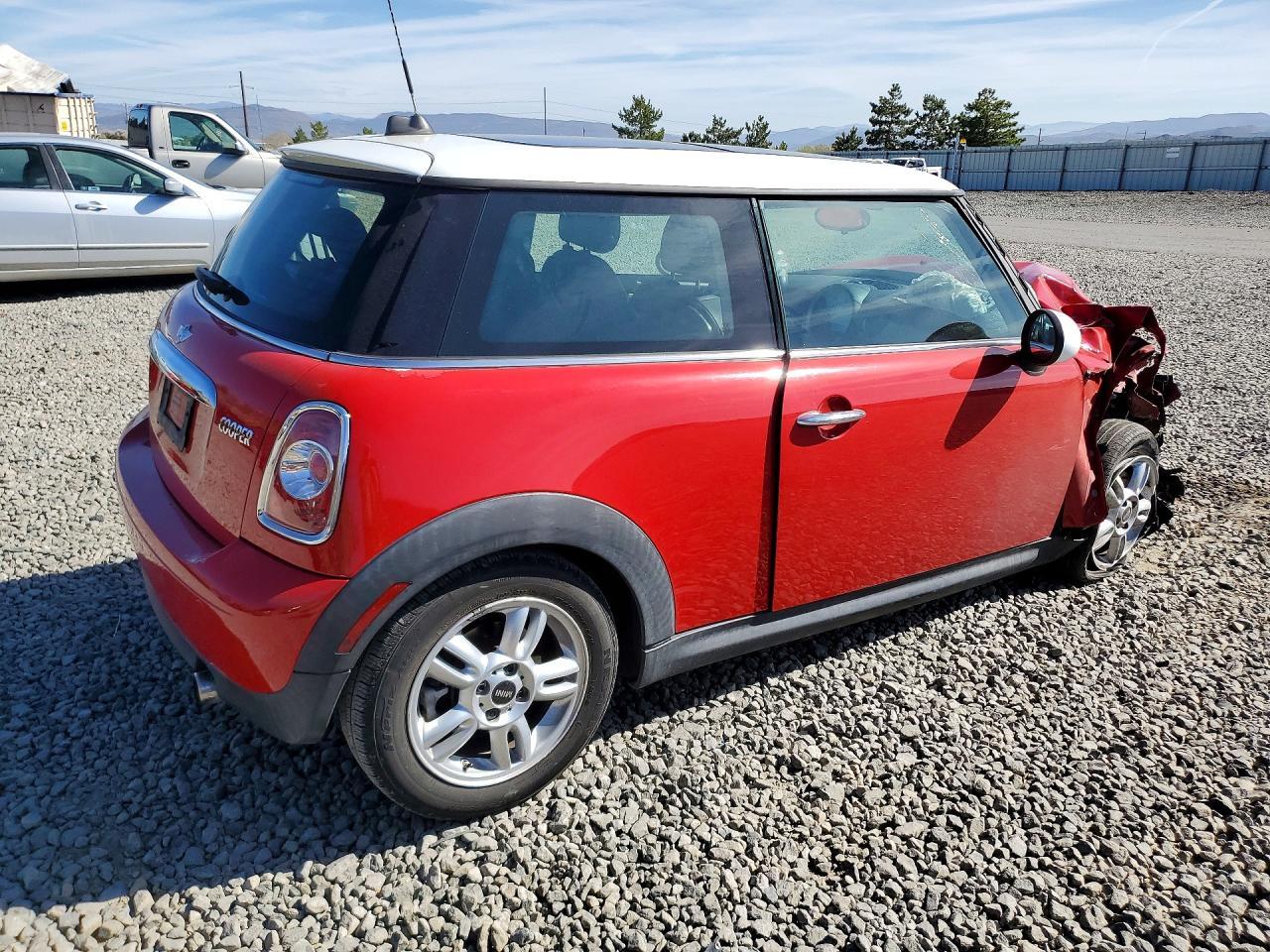 2013 Mini Cooper - Image 3
