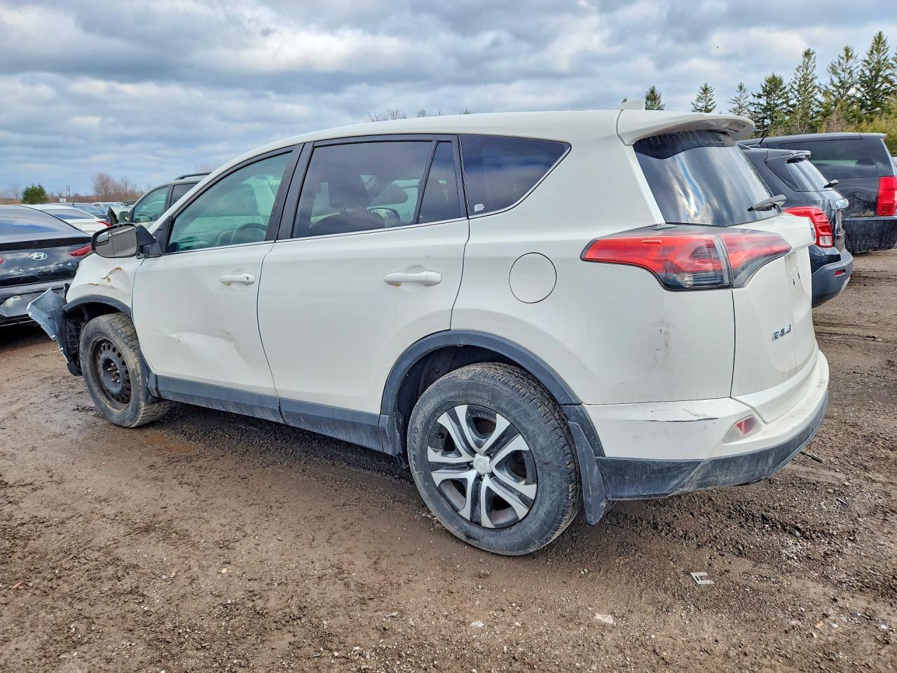 2016 Toyota Rav4 Le - Фото 2