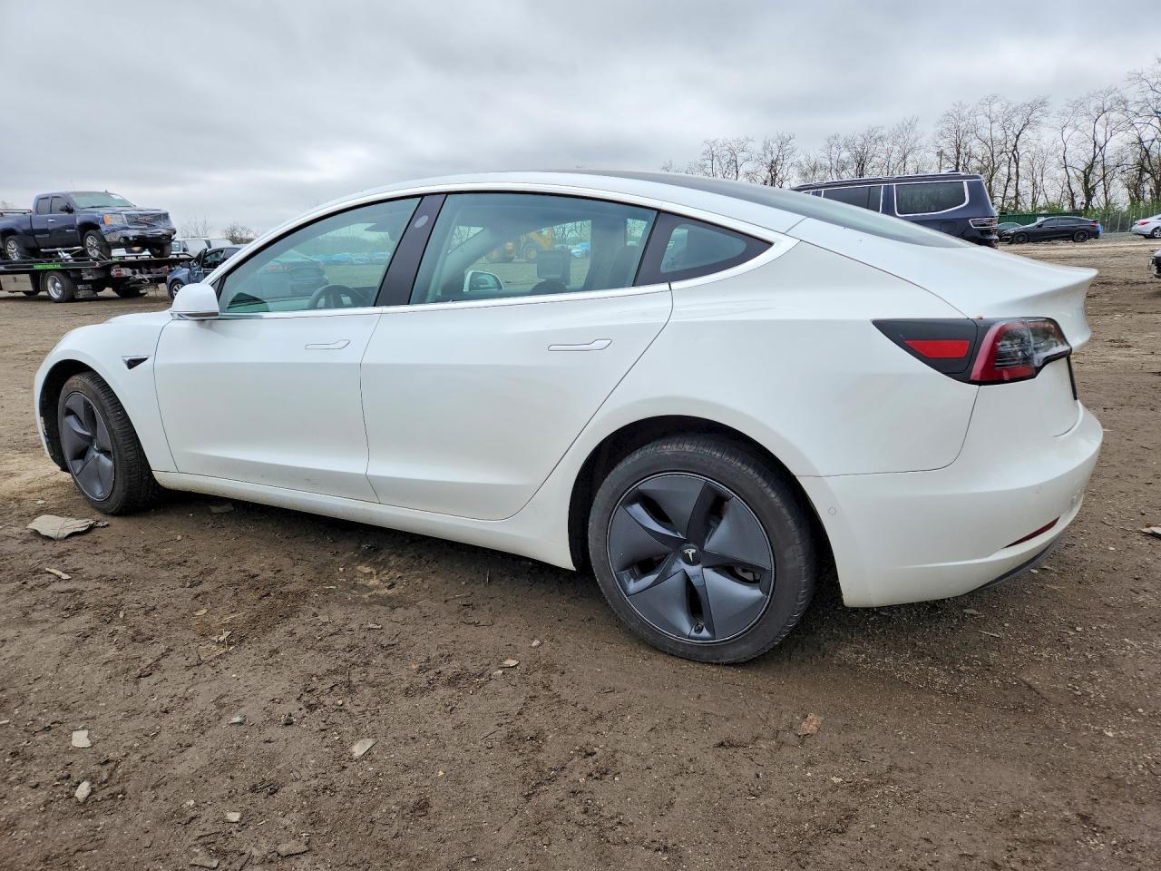 2020 Tesla Model 3 - Image 2